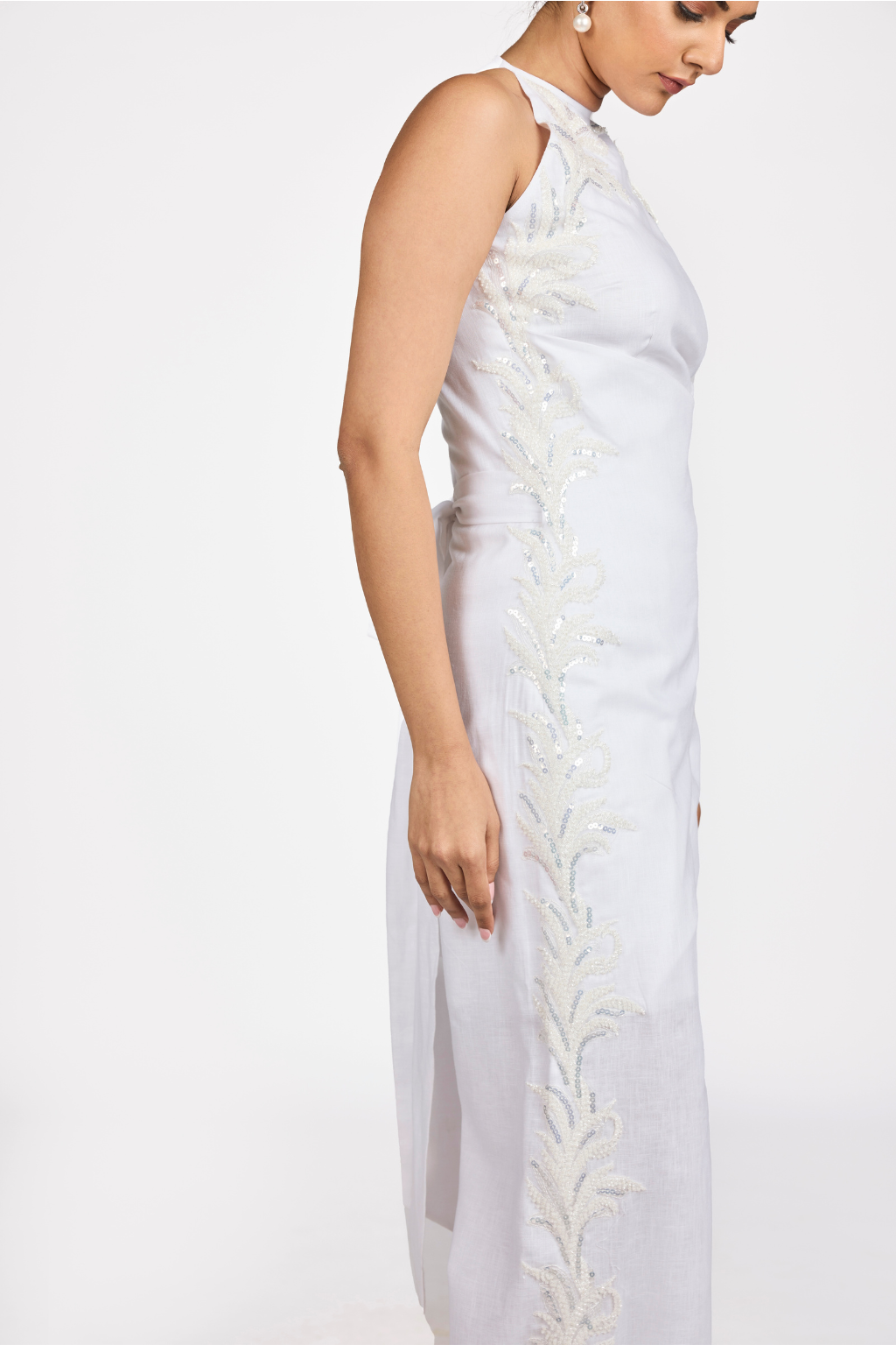 JUMPSUIT WITH SUBTLE EMBROIDERY