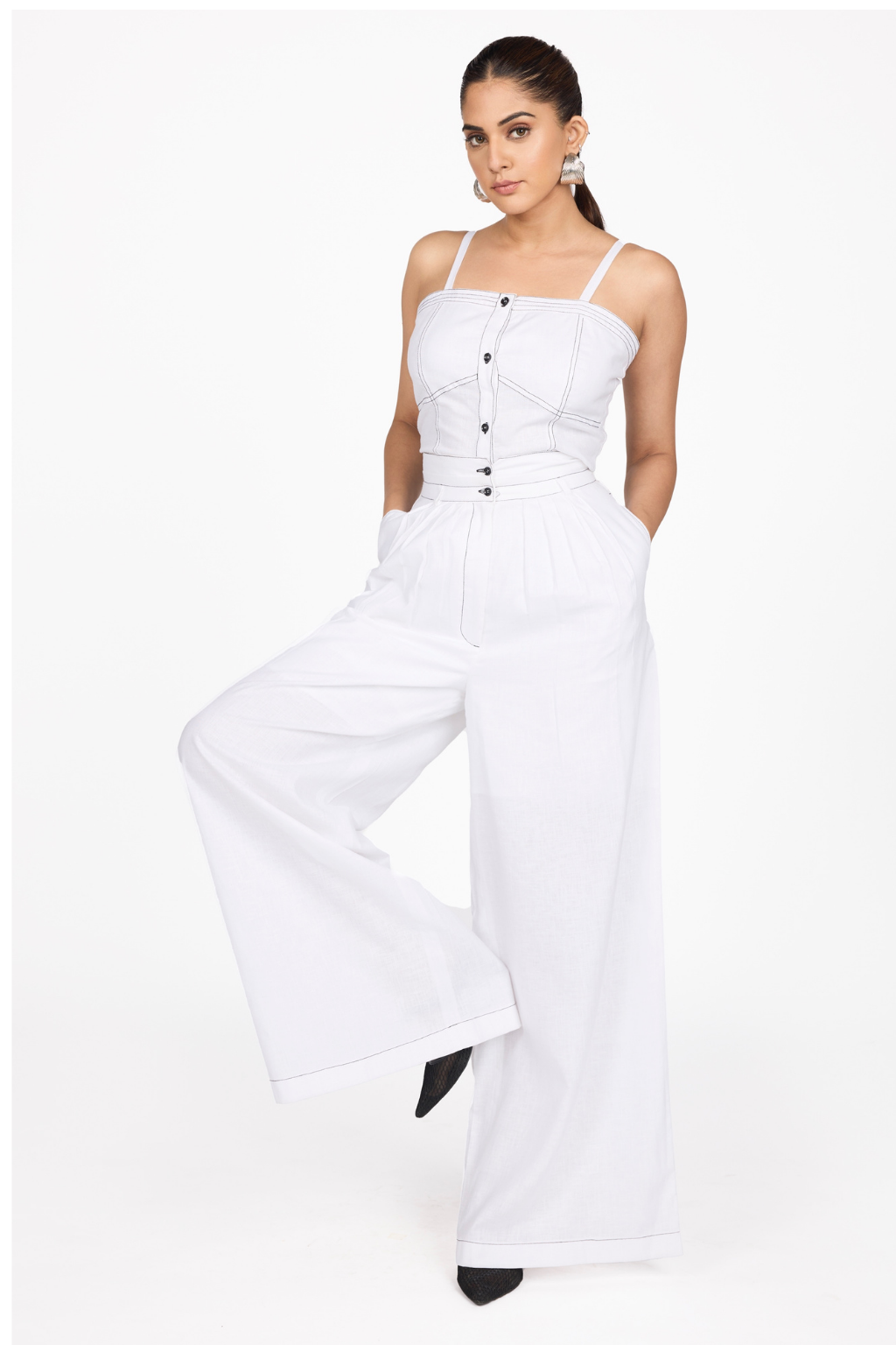 WHITE PLEATED TROUSERS