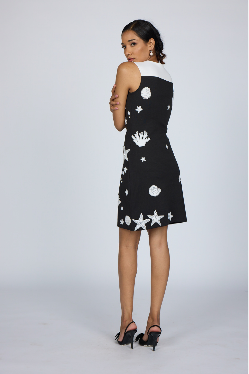 BLACK AND WHITE MINI DRESS