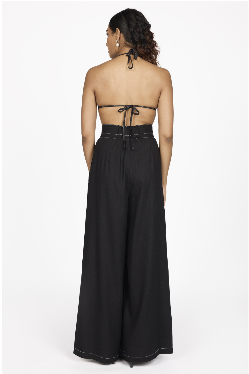 HALTER NECK TOP
