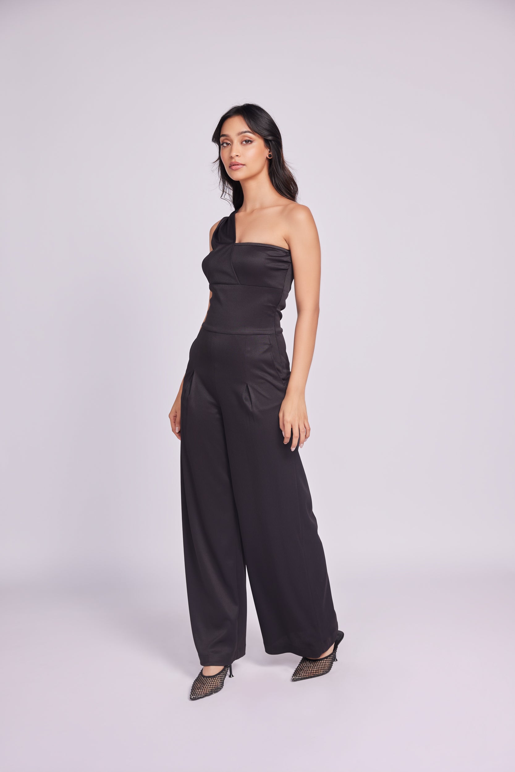 BLACK ONE SHOULDER JUMPSUIT